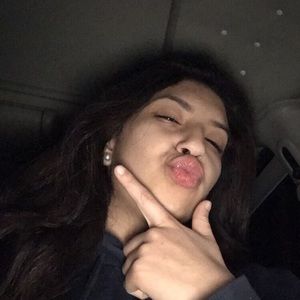 Meet your Posher, Aracely